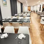 Acebo Plaza Mayor 2* Jaca