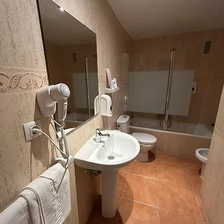 ホテル Acebo Plaza Mayor ハカ