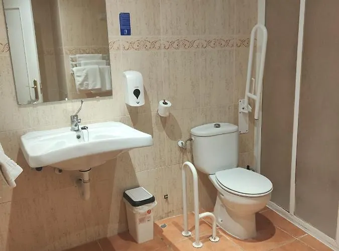 Acebo Plaza Mayor ホテル ハカ