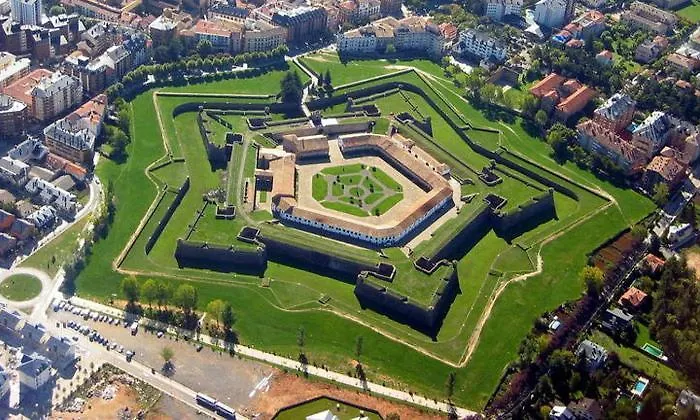 Acebo Plaza Mayor 2*