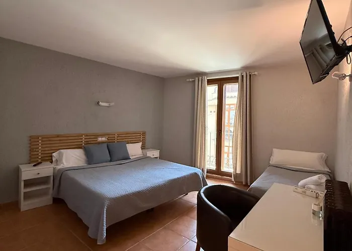 ホテル Acebo Plaza Mayor ハカ