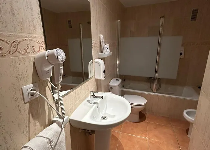 ホテル Acebo Plaza Mayor ハカ